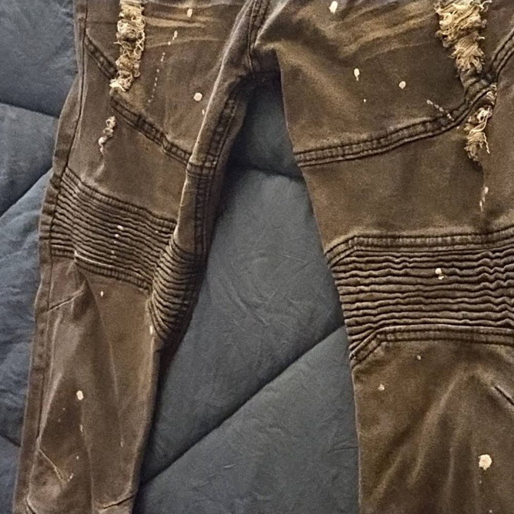 Pants - Picture 2 of 3